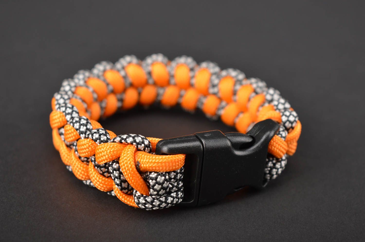Handmade wrist paracord bracelet stylish orange bracelet camping accessory photo 2