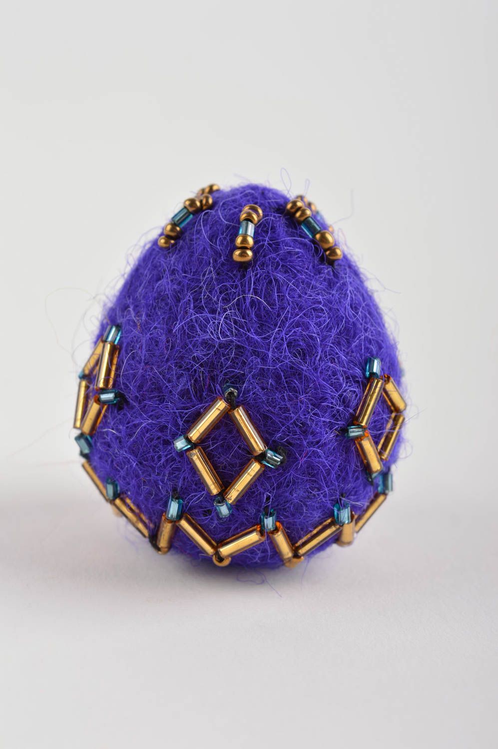 Домашний декор ручной работы предмет интерьера пасхальное яйцо фиолетовое фото 2