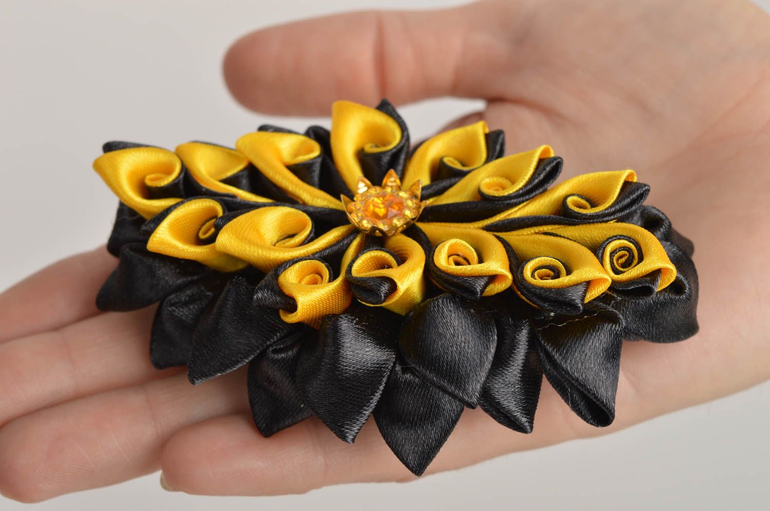 Stylish handmade hair clip kanzashi flower cool accessories for girls gift ideas photo 2