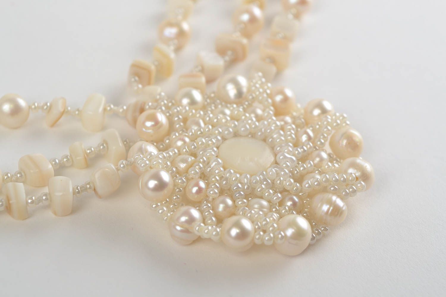 Collier en pierre naturelle et perles de rocailles bijou de design fait main  photo 3