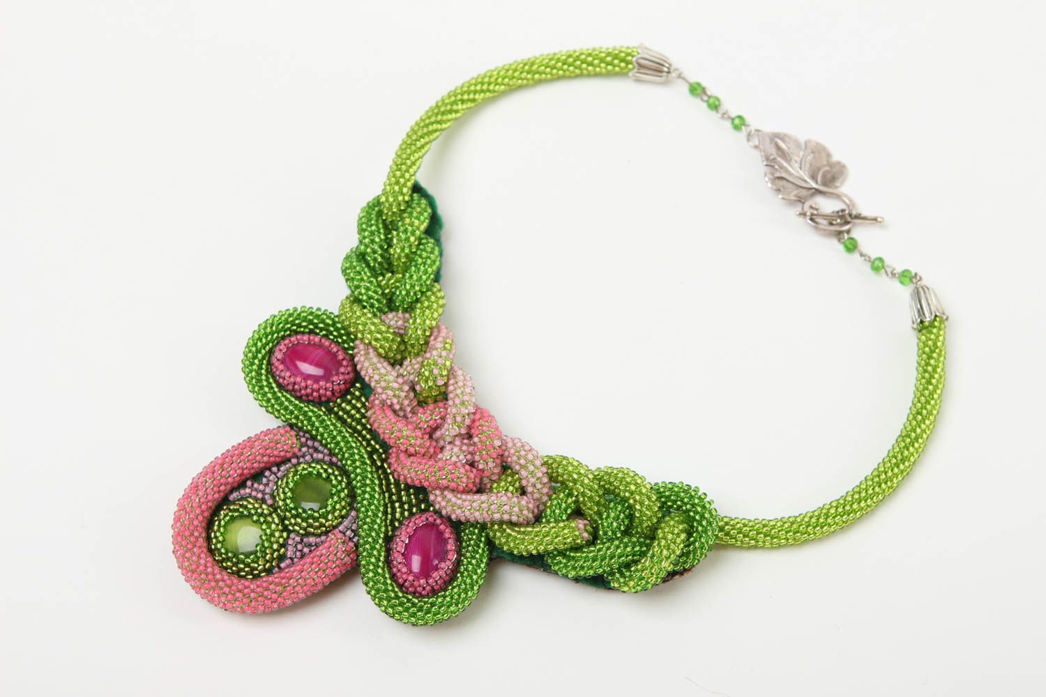 Collier en perles de rocaille Bijou fait main volumineux vert-rose Cadeau femme photo 4