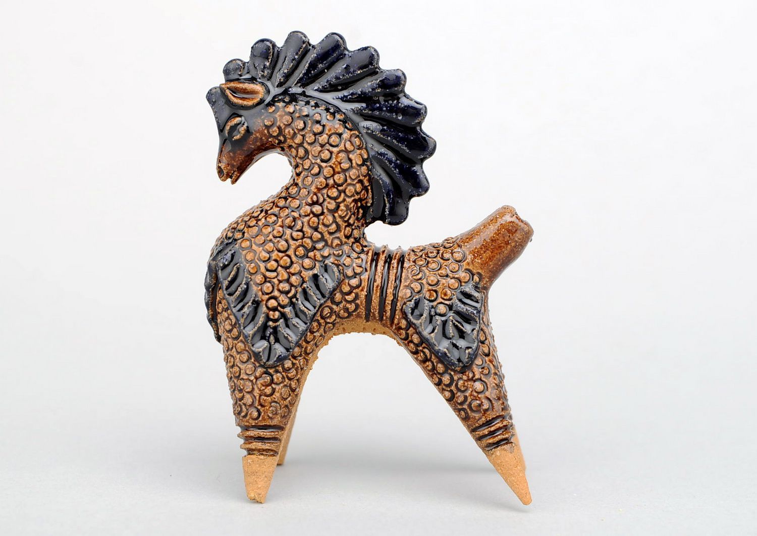Свистулька лошадка глиняная фото 3