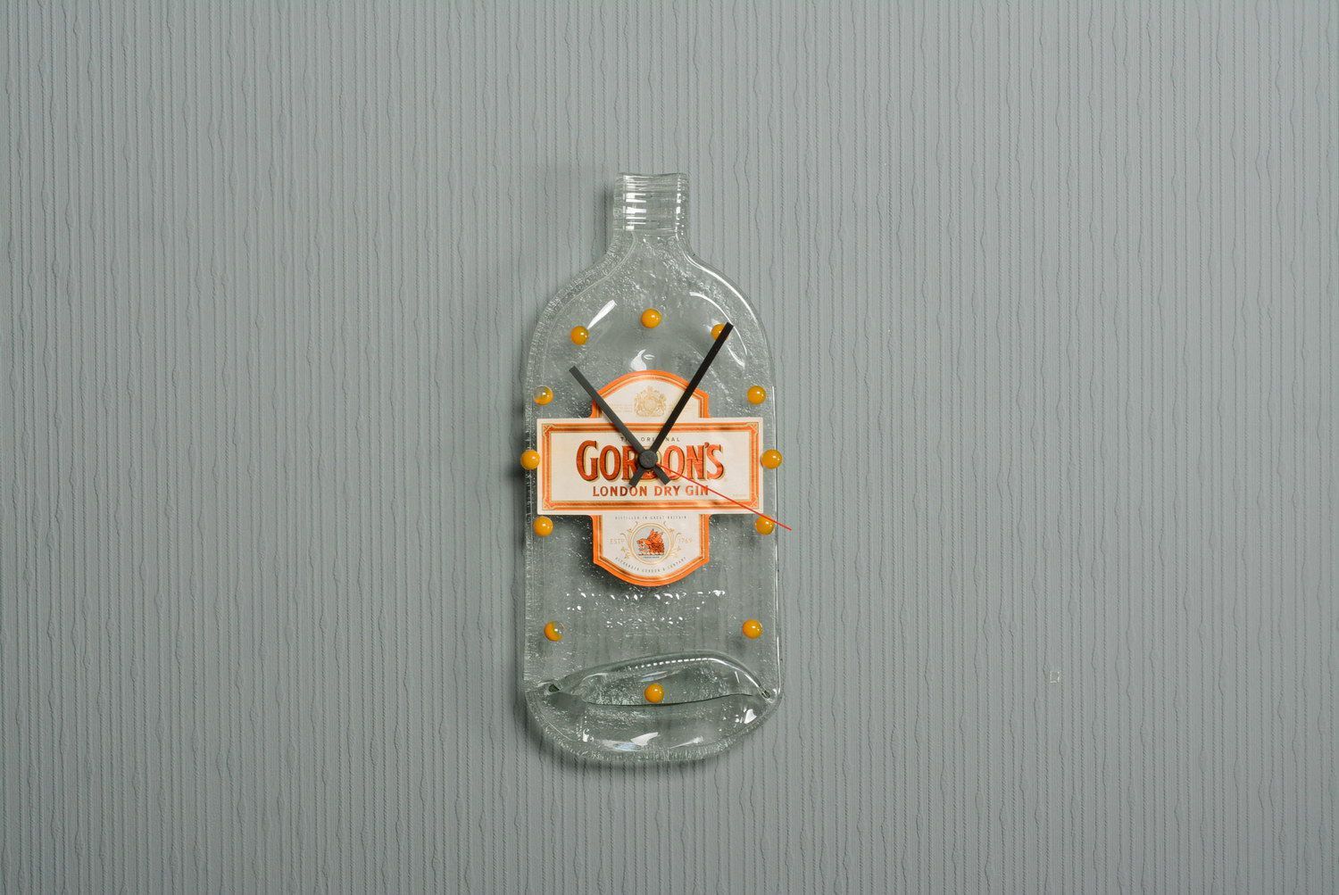 Wall clock in the form of bottle Gordon photo 2