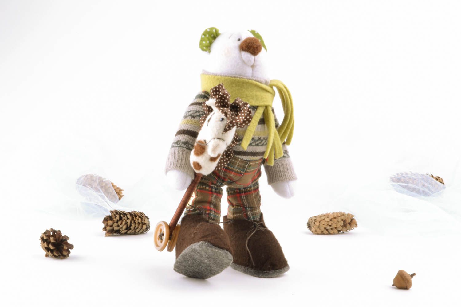 Soft interior toy Alps Gentleman photo 1