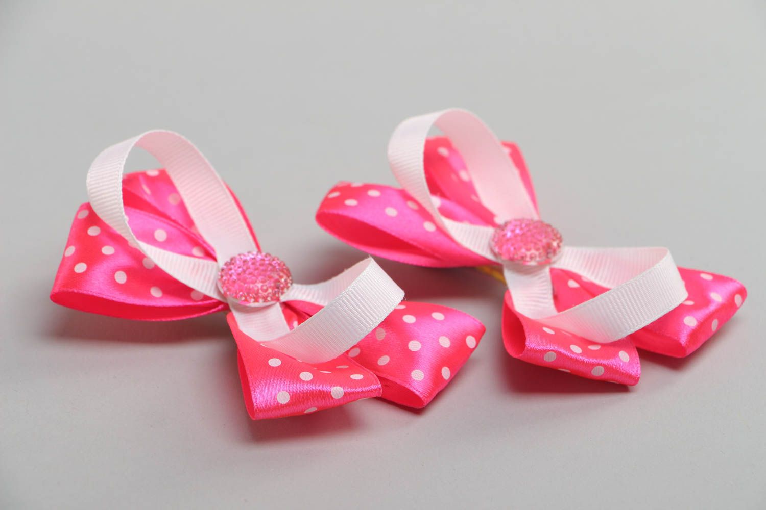 A set of 2 handmade designer bobby pins made of satin ribbon in the form of pink bows photo 3