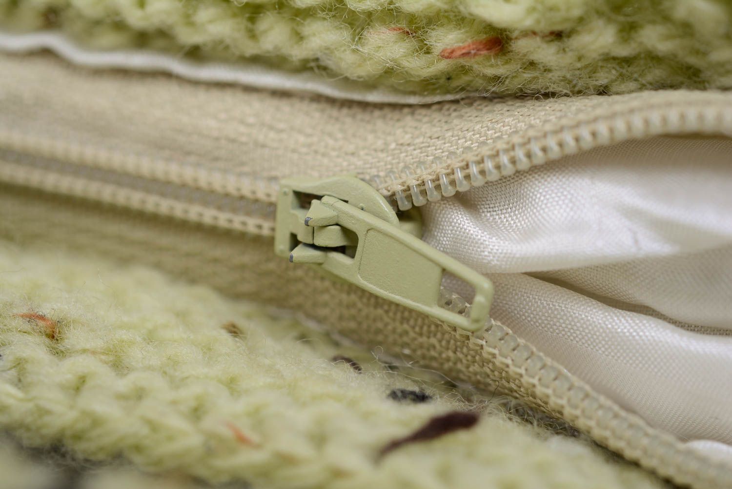 Handmade beige women's designer knitted bag with hard lining photo 4