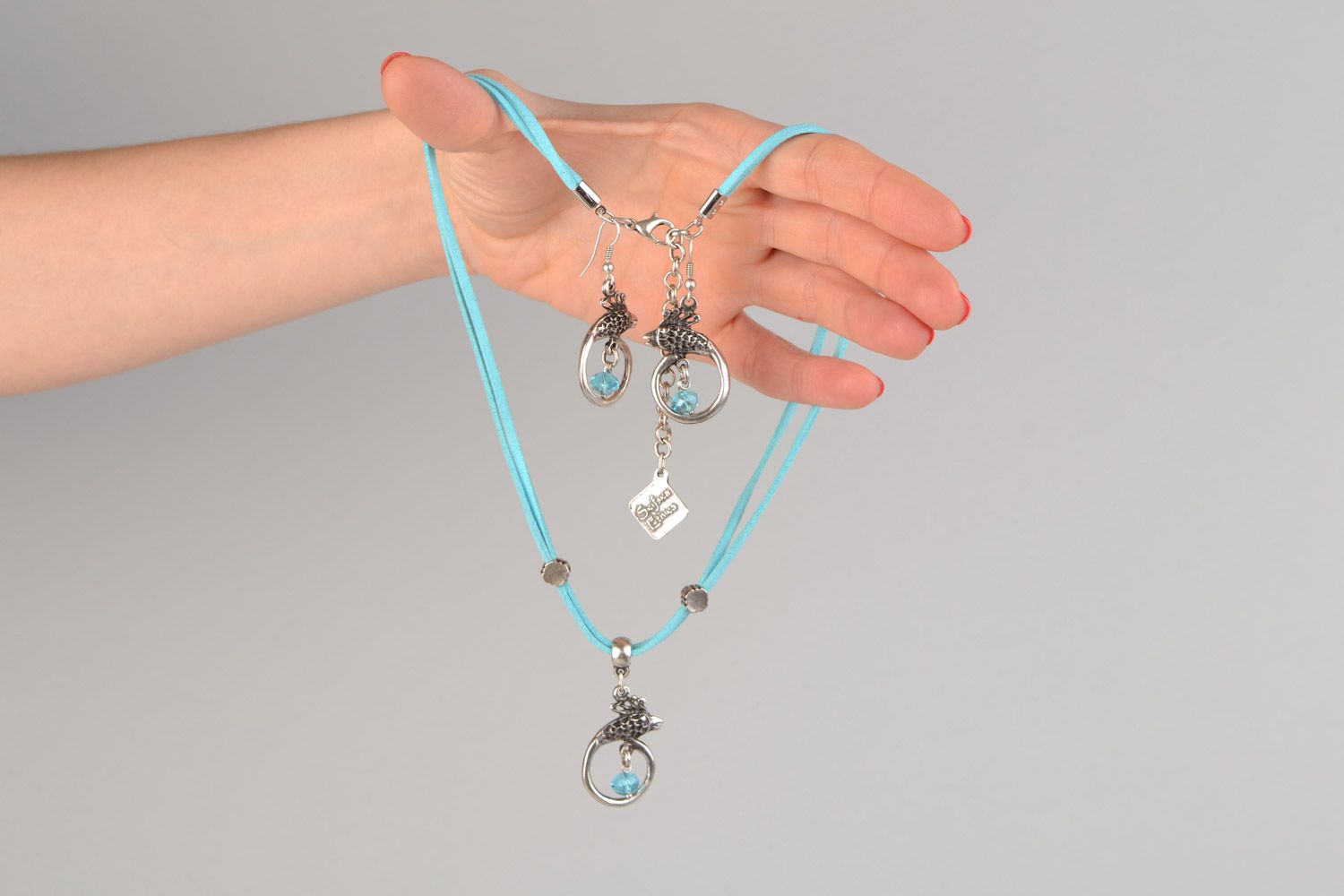 Türkisblaues schönes Set von Schmuck aus Metall Collier und Ohrringe für Damen foto 2