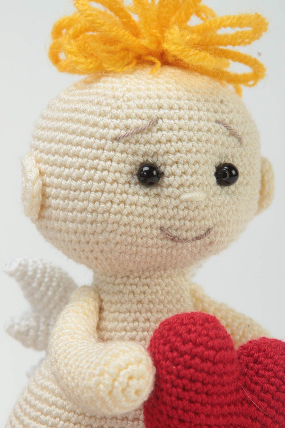 Peluche para niños artesanal regalo original juguete tejido Ángel con corazón foto 3