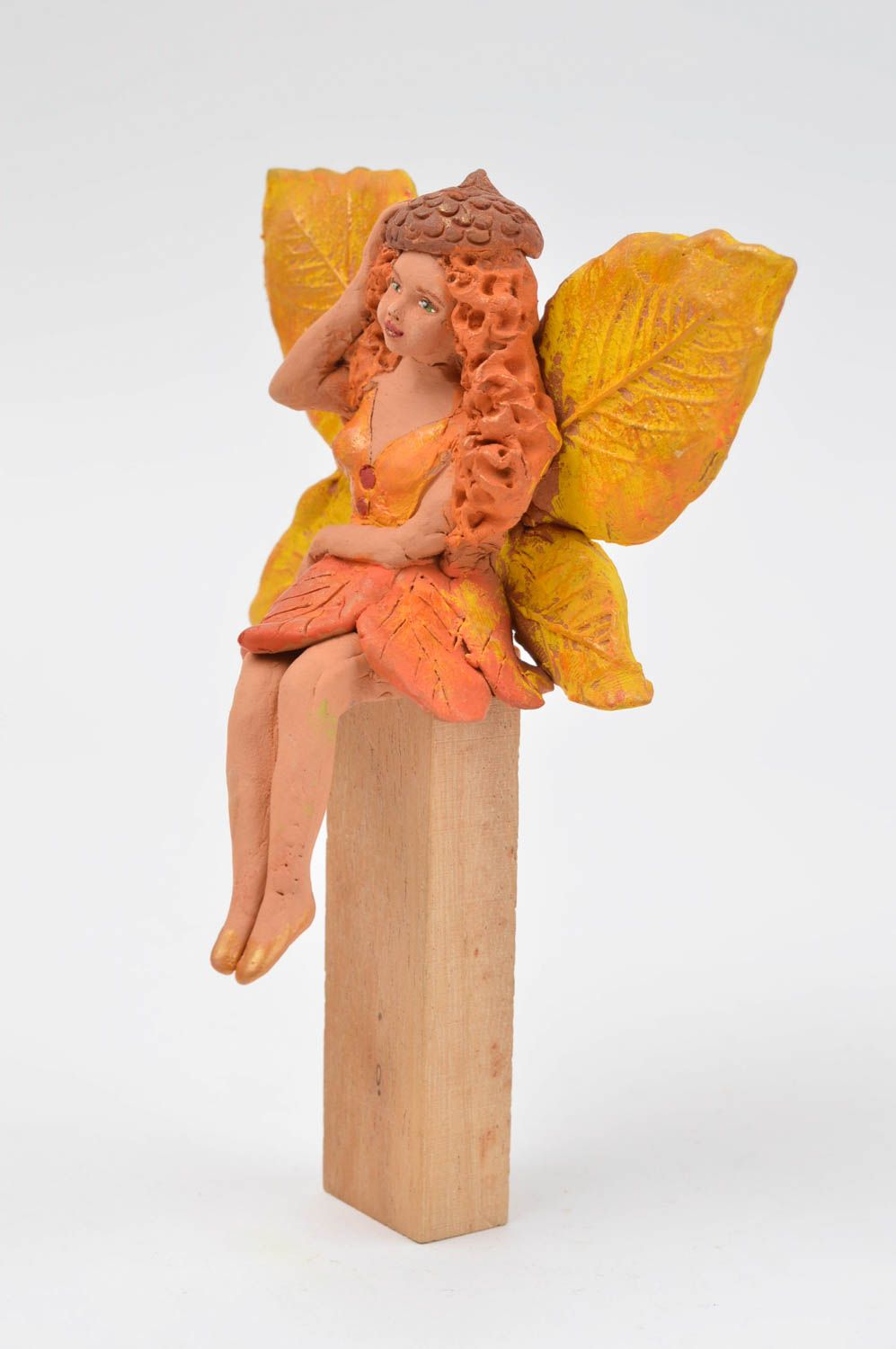 Handmade Keramik Figur Haus Deko aus Ton Dekoration Figur rothaarige Fee foto 2