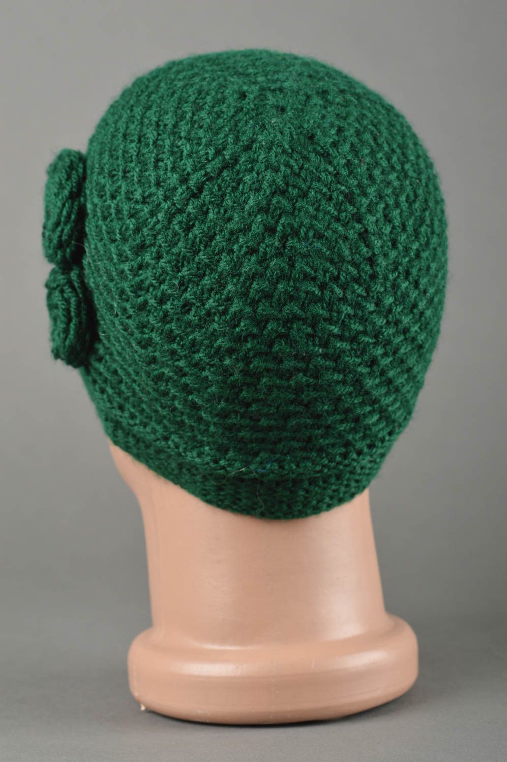 Bonnet au crochet fait main Chapeau tricot chaud vert d'hiver Vêtement enfant photo 2