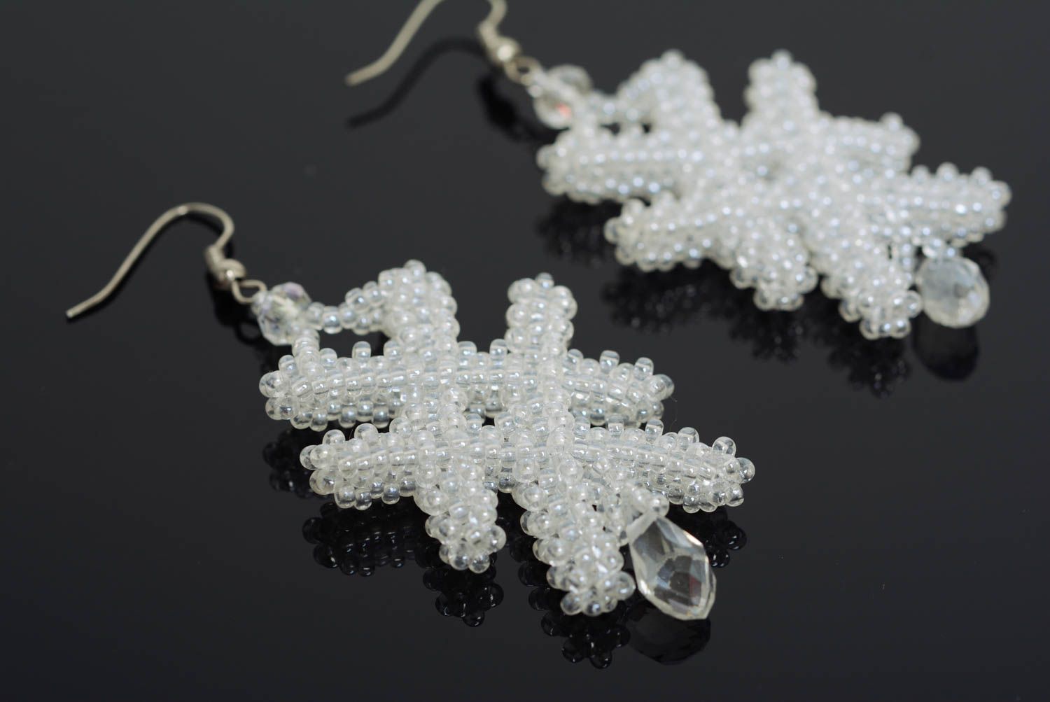 Handmade festive designer light white beaded dangling earrings Snow Queen  photo 2