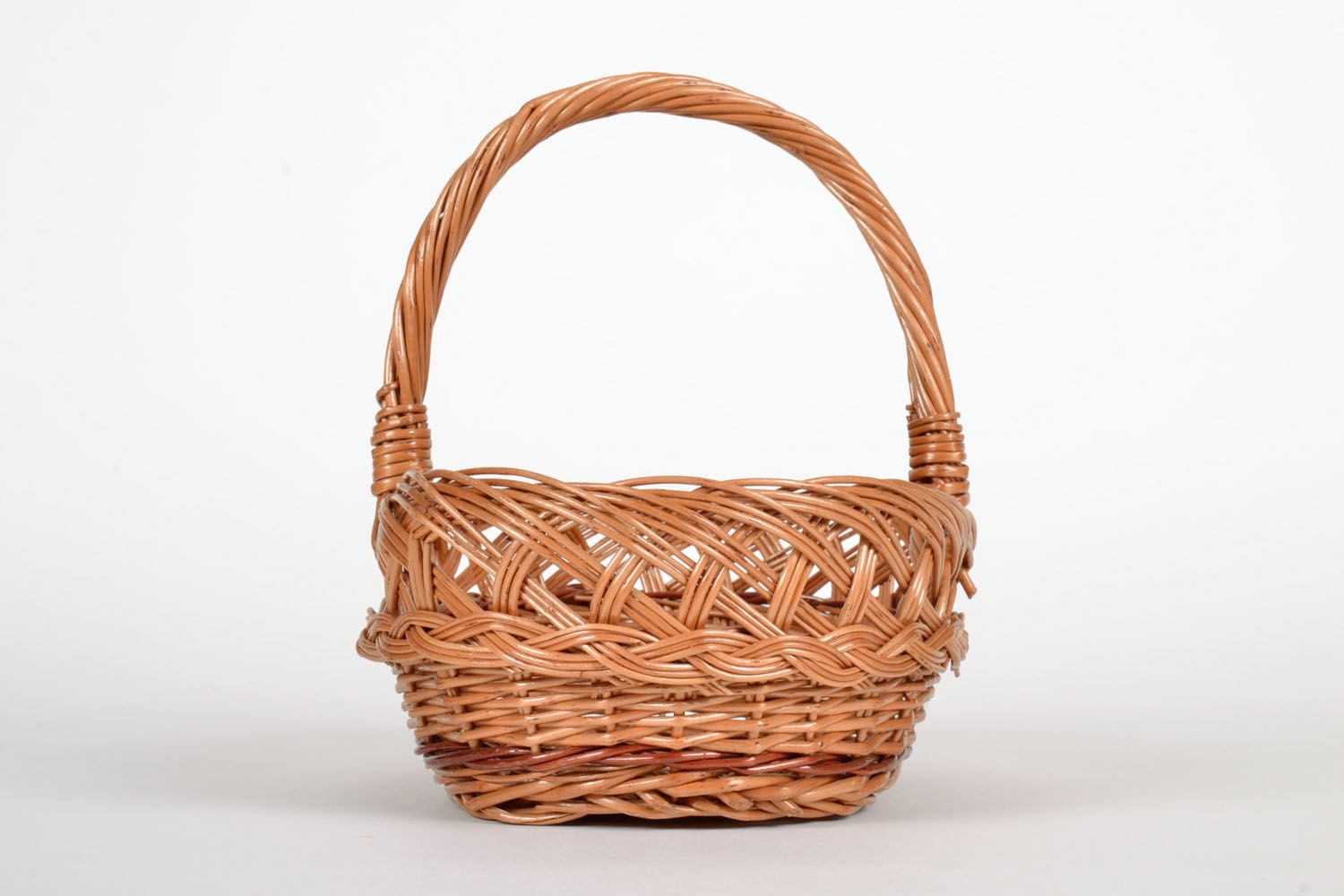 Woven willow basket photo 2