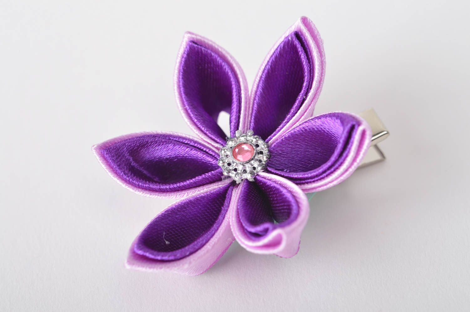 Haarspange Blume handmade Damen Modeschmuck Accessoire für Haare in lila schön foto 1