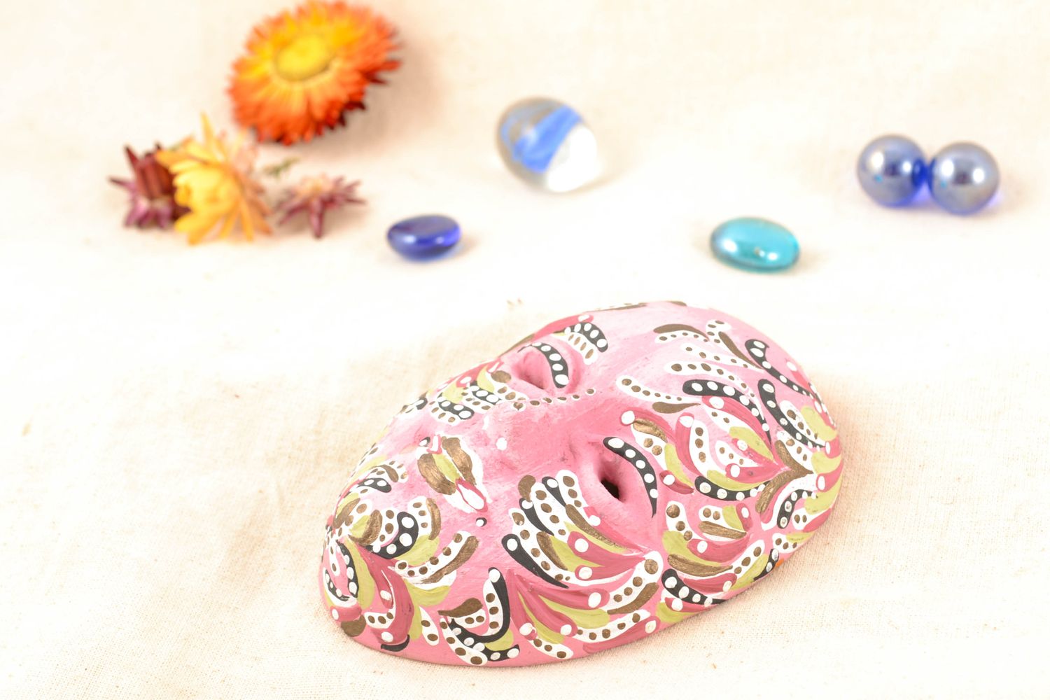 Masque miniature décoratif rose de carnaval à accrocher photo 2