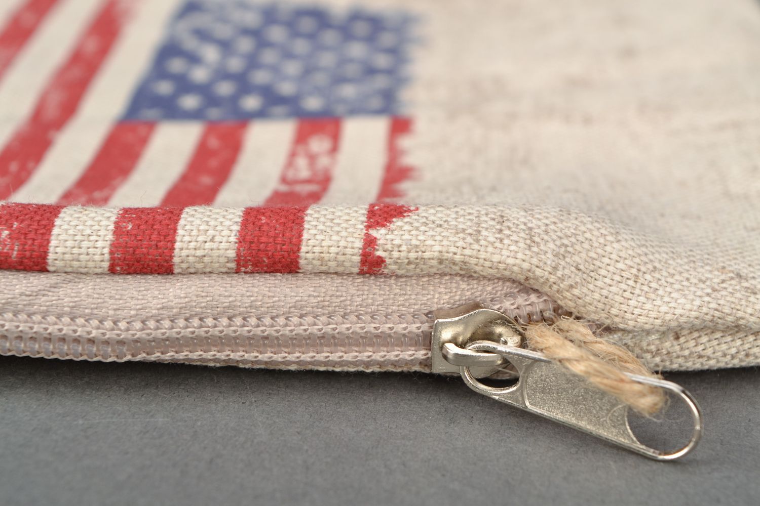 Taie d'oreiller en tissu de coton et polyamide drapeaux faite main originale photo 4