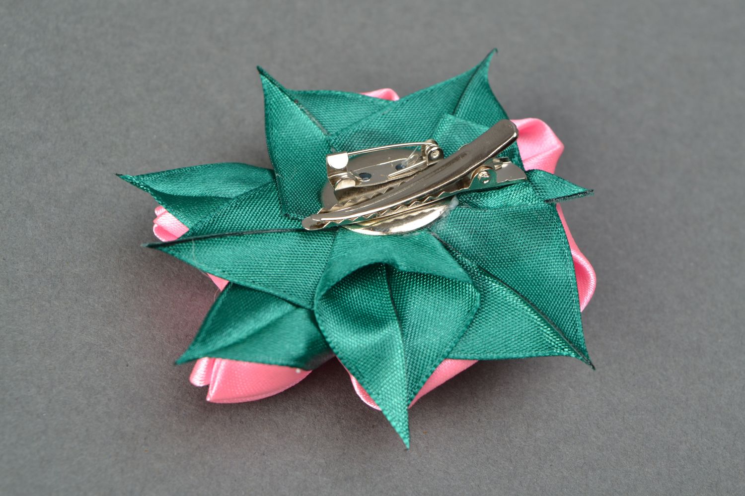 Satin ribbon brooch-hair clip in the shape of rose photo 4