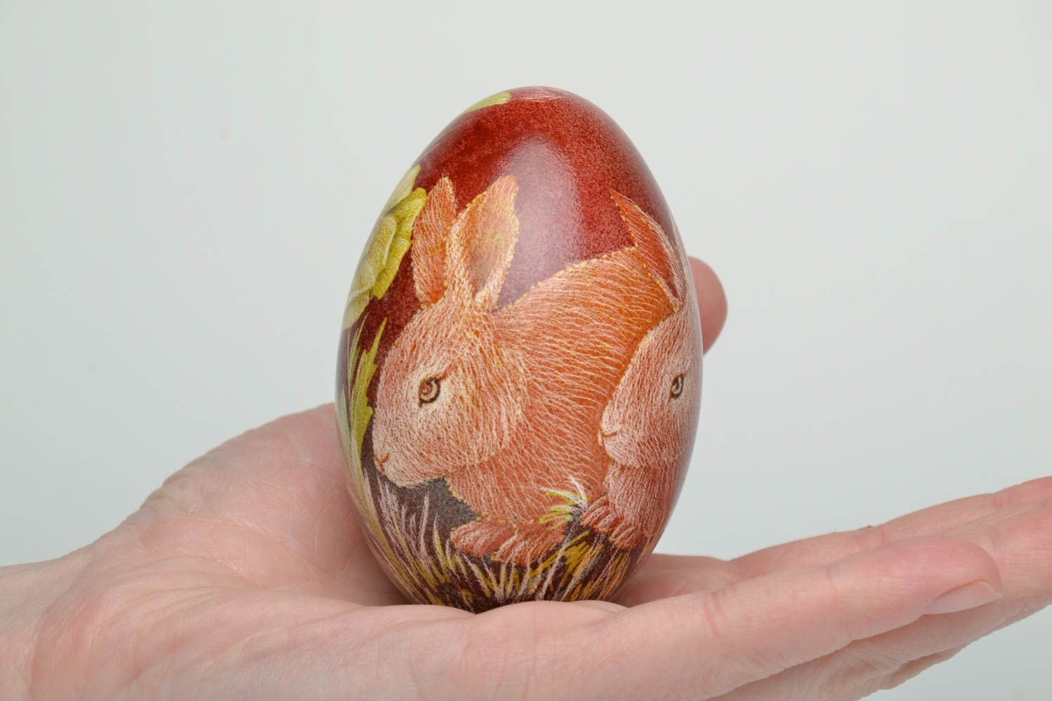 Пасхальное яйцо ручной работы авторское Кролики фото 5