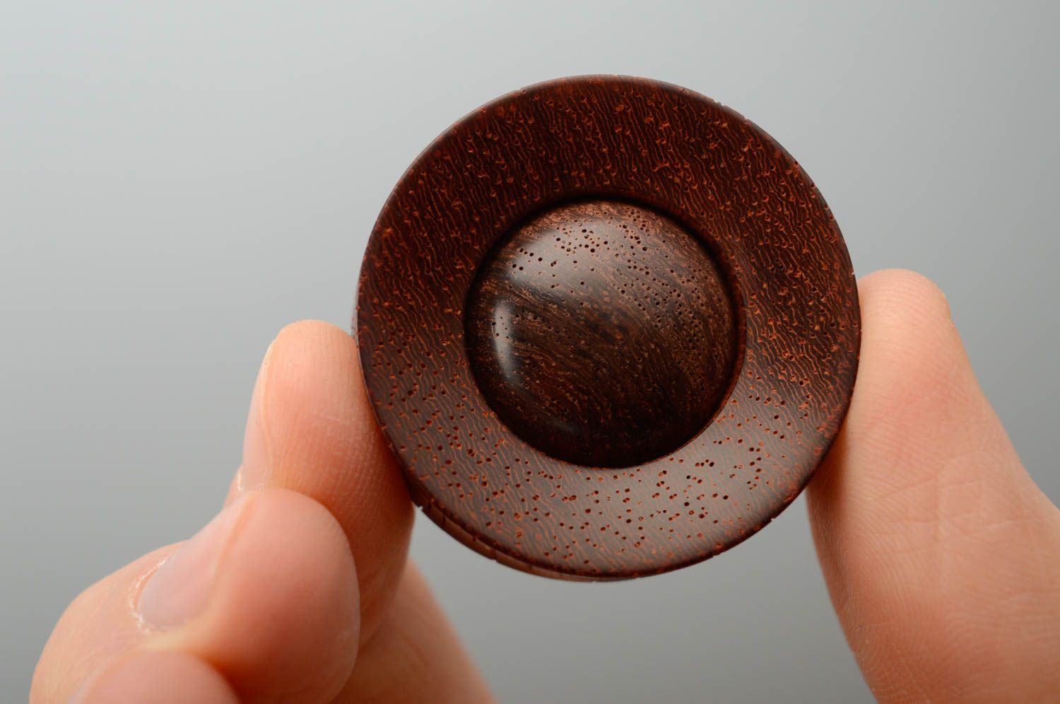 Piercing plugs faits main originaux en bois accessoires marron ronds 33 mm photo 4