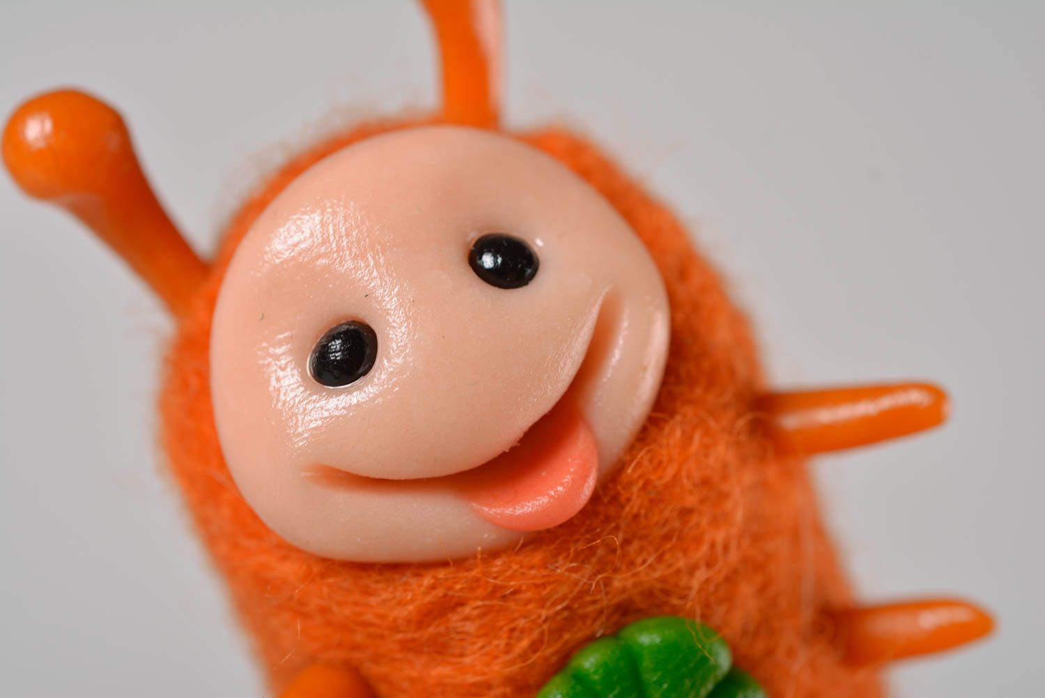 Валяная игрушка хэнд мэйд фигурка из пластики игрушка из шерсти оранжевая яркая фото 2