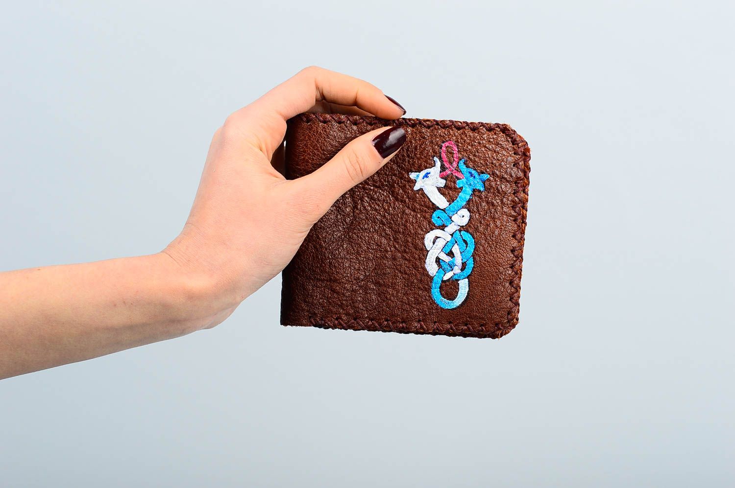 Аксессуар для мужчин кожаный кошелек ручной работы мужское портмоне с росписью фото 2