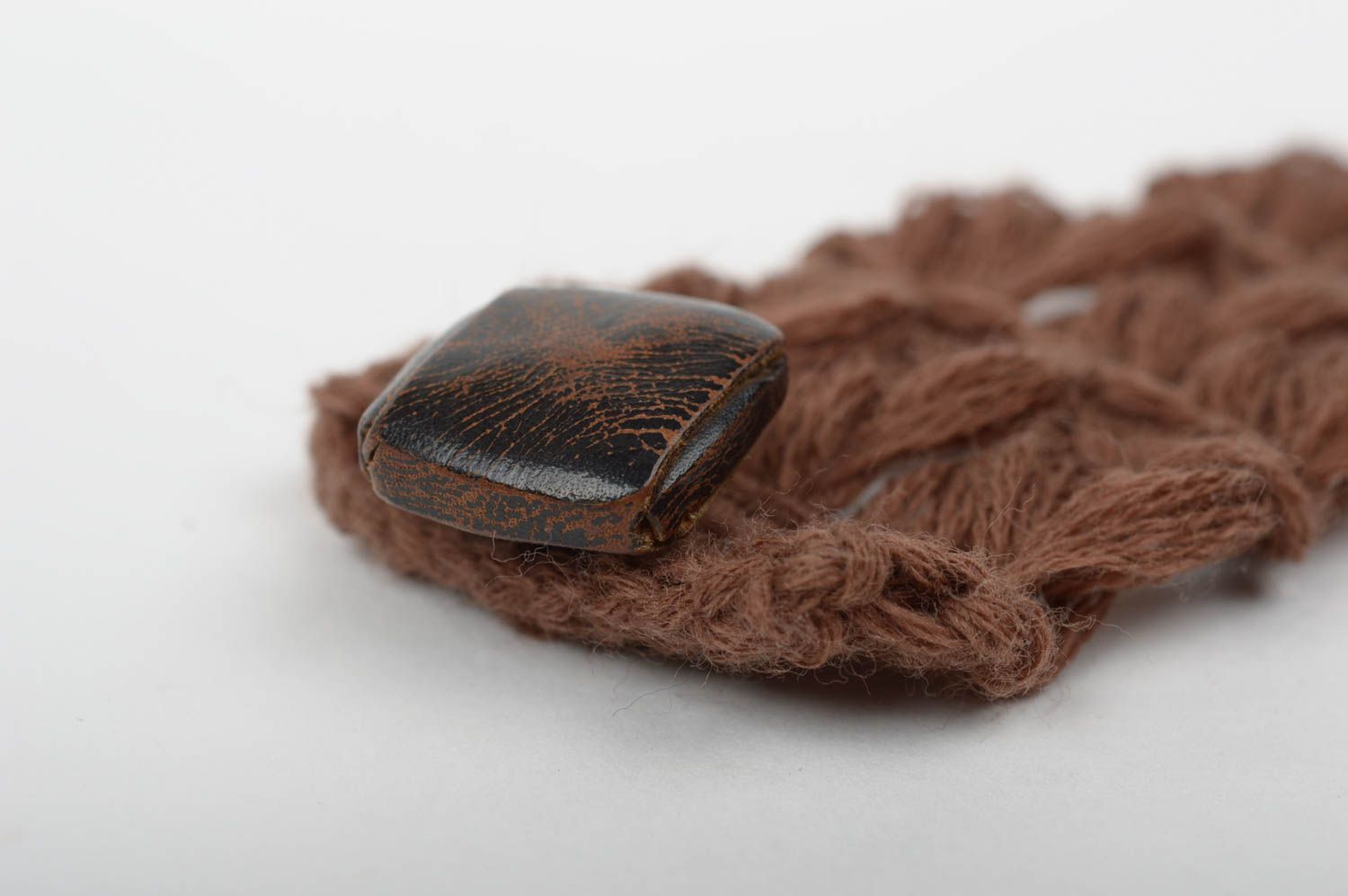 Bracelet textile Bijou fait main large brun tressé en fils Accessoire femme photo 4