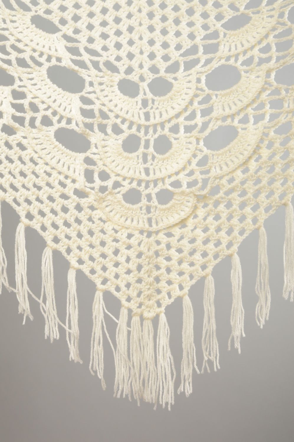 Beautiful large lacy crochet shawl photo 4