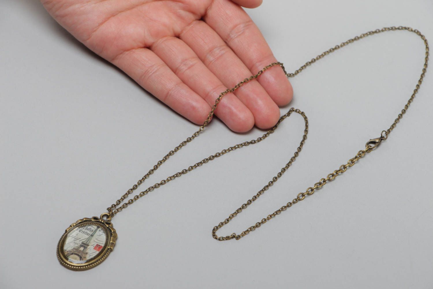 Beautiful handmade oval glass glaze pendant with chain photo 5
