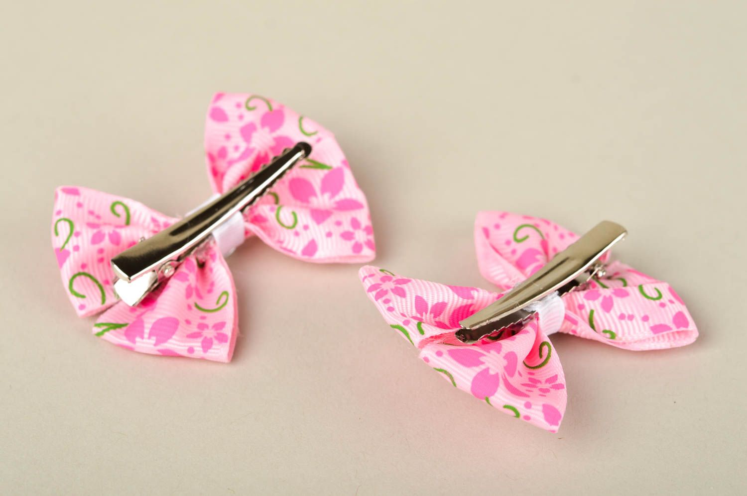 Dos pinzas de pelo hechas a mano accesorios para niñas regalos originales foto 3