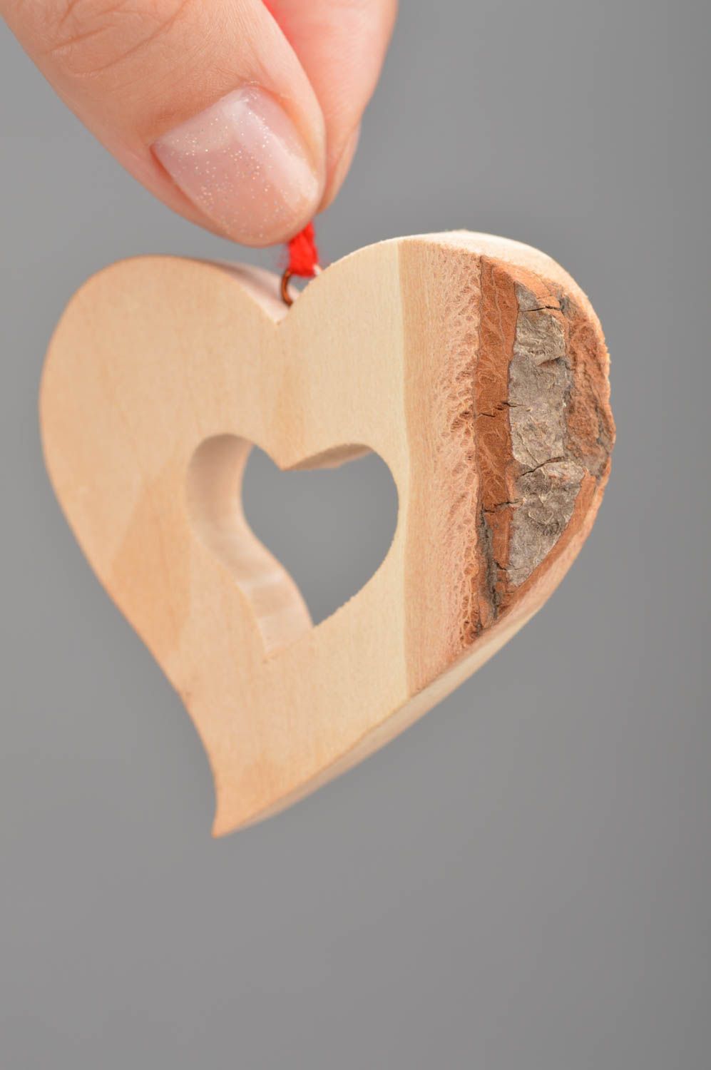 Colgante de madera para el cuello original artesanal para mujer corazón  foto 2