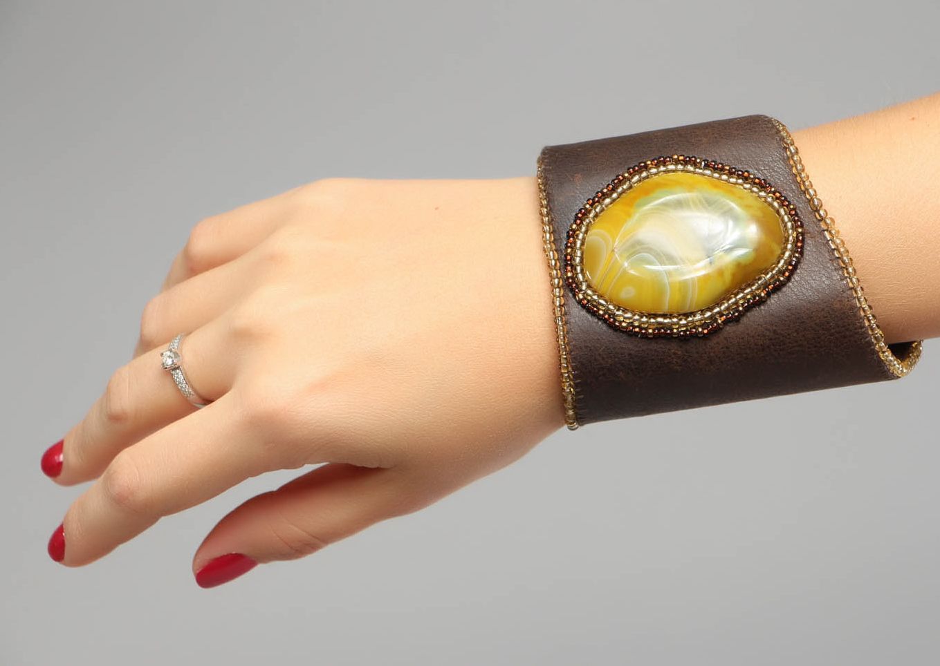 Bracelet en cuir fait main avec agate jaune  photo 4