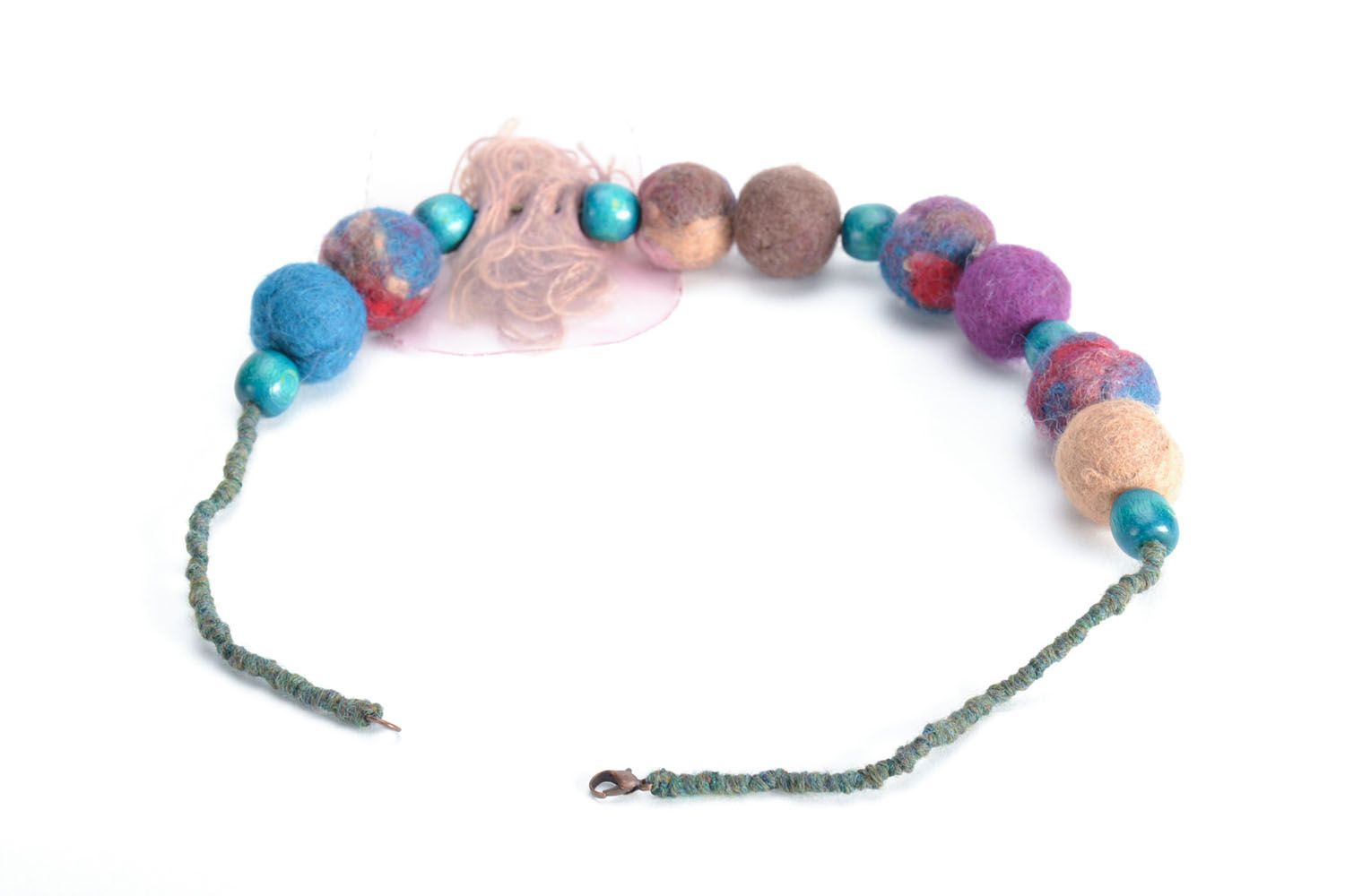 Natural wool beaded necklace photo 4