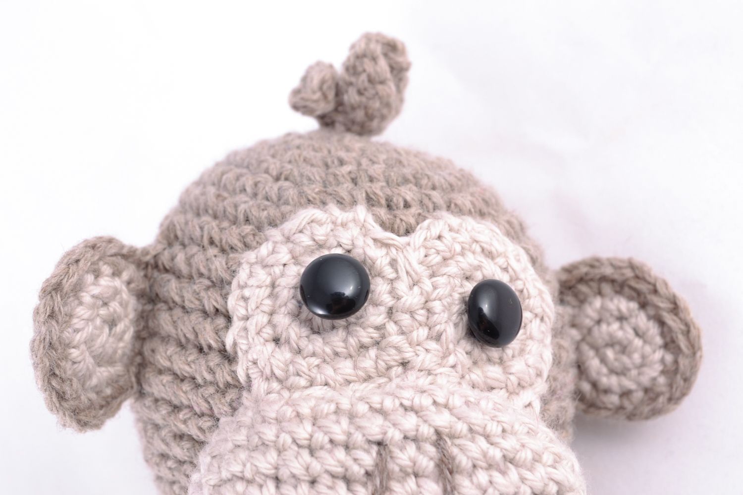Soft crochet toy monkey with scarf photo 3
