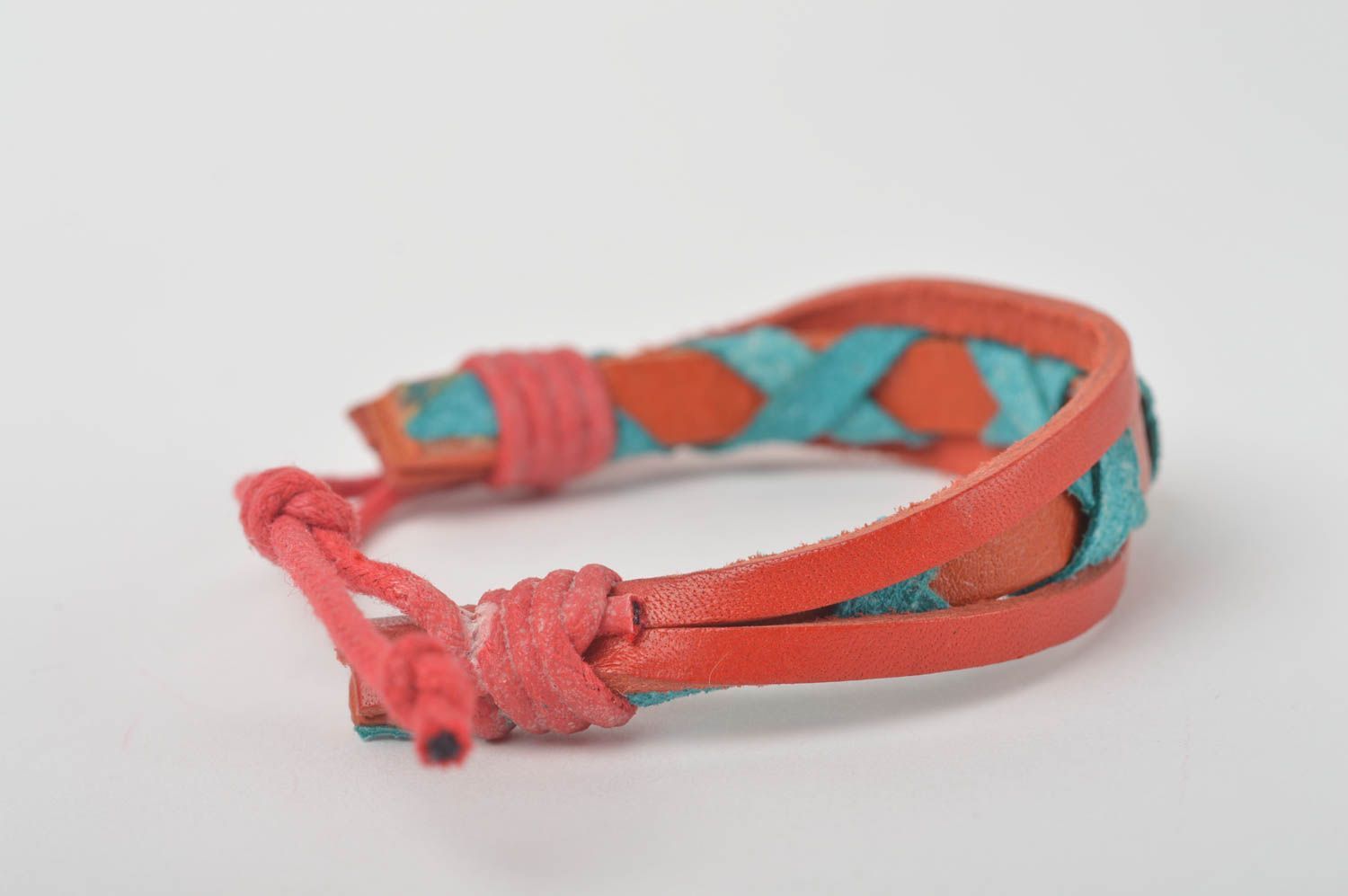 Pulsera hecha a mano de cordones bisutería artesanal regalo para mujeres foto 3