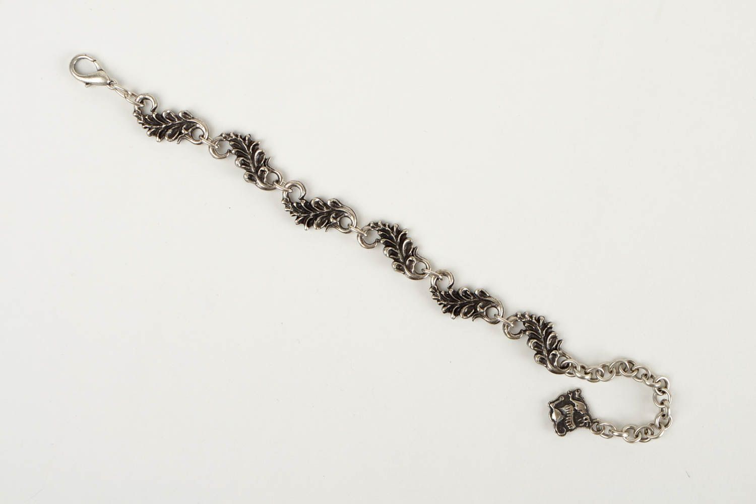 Bracelet métallique avec feuilles Bijou fait main galvanisé Cadeau pour femme photo 3