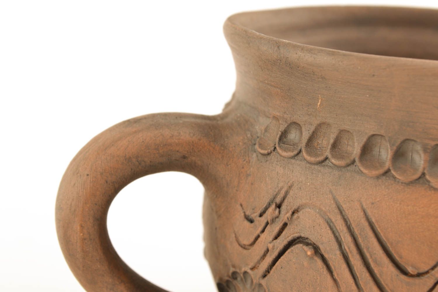 Tasse originale de céramique avec ornements photo 4