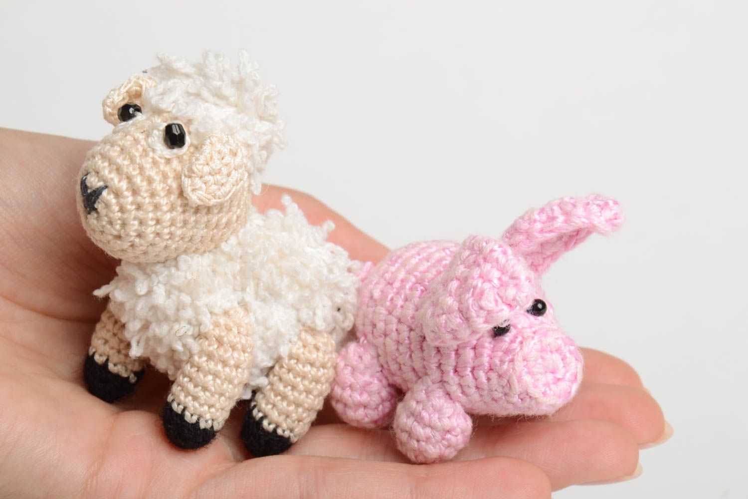 Peluches animaux Jouets faits main 2 pièces cochon et mouton Cadeau enfant photo 5