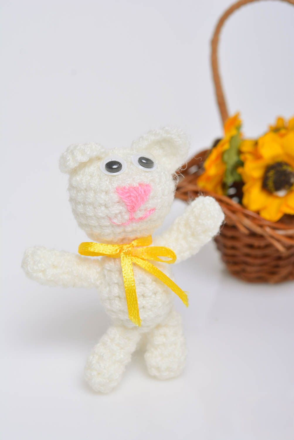 Jouet mou tricoté en acrylique au crochet fait main petit original Chat blanc photo 2