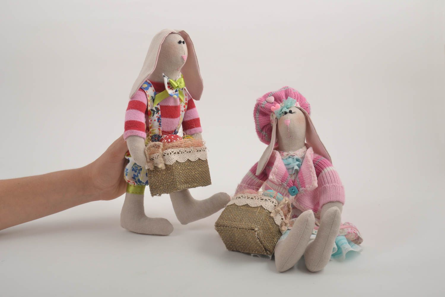 Два пасхальные кролики ручной работы авторский пасхальный декор подарки на Пасху фото 5