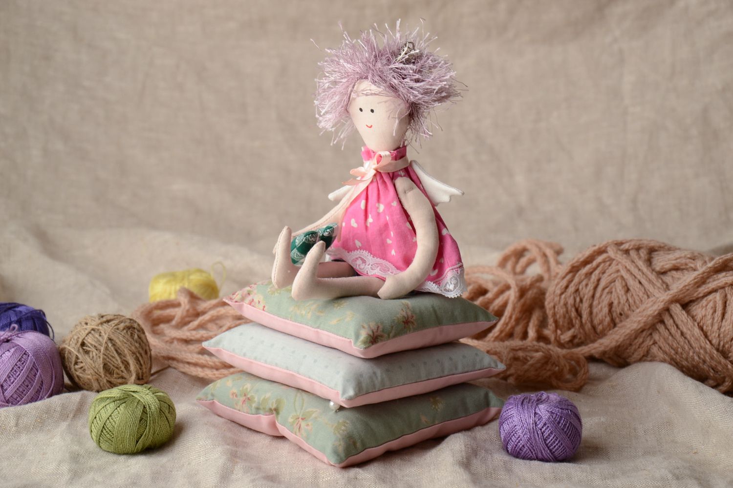 Collectible doll in pink dress The Princess and the Pea photo 1