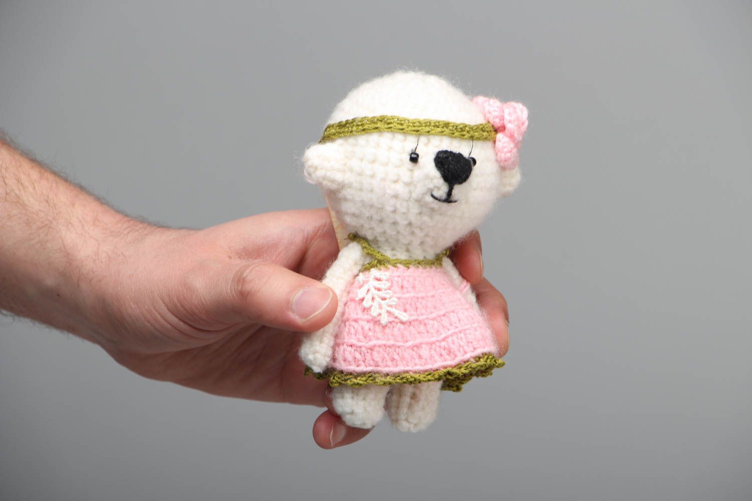Soft crochet toy bear in dress photo 4