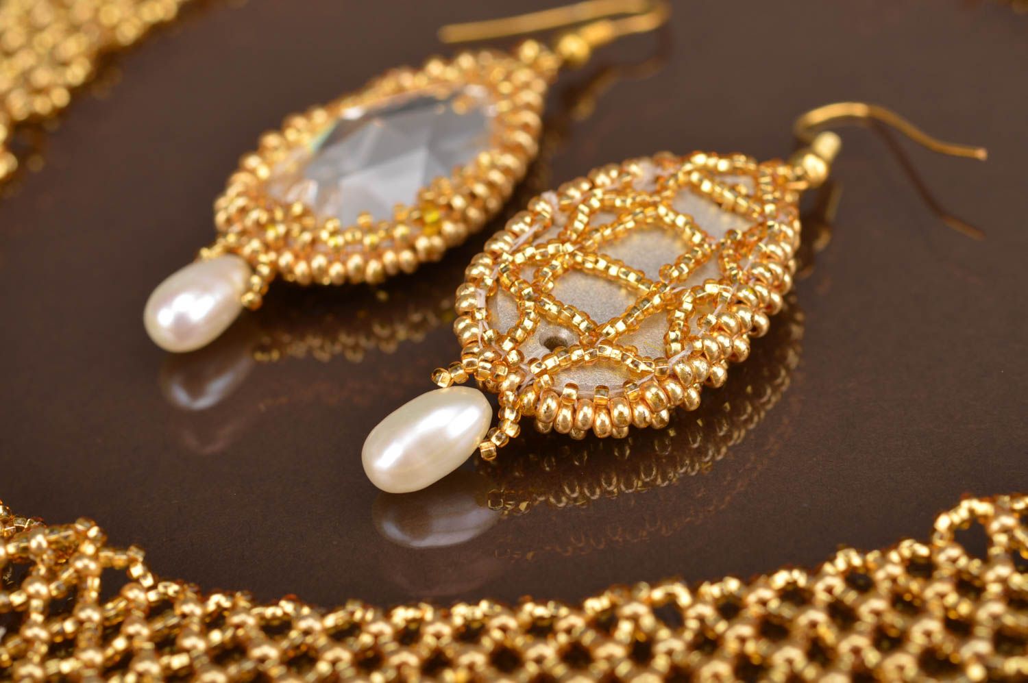 Schmuck Set aus Glasperlen handmade Collier und Ohrringe für Abend goldfarbig foto 5
