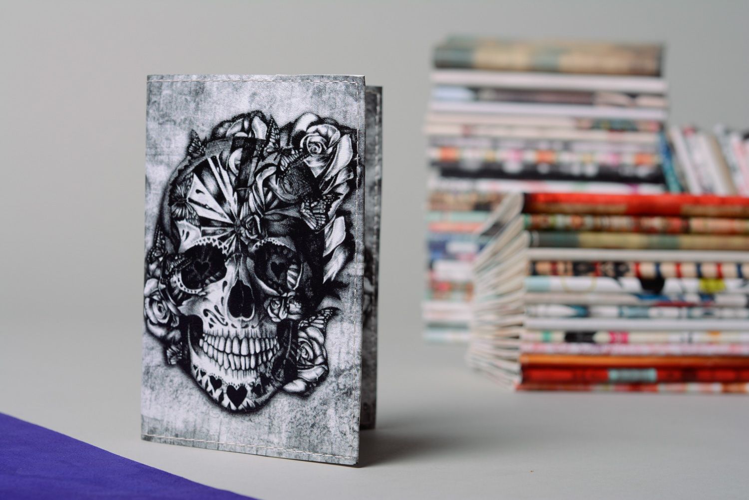 Handmade artificial leather passport cover with skull print photo 1