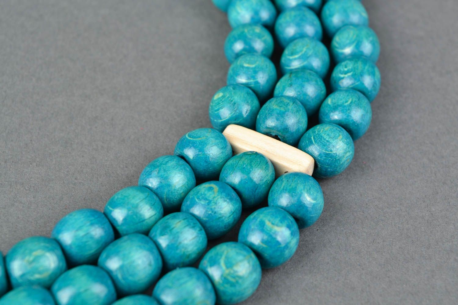 Handmade wooden bead necklace in three rows Turquoise photo 3