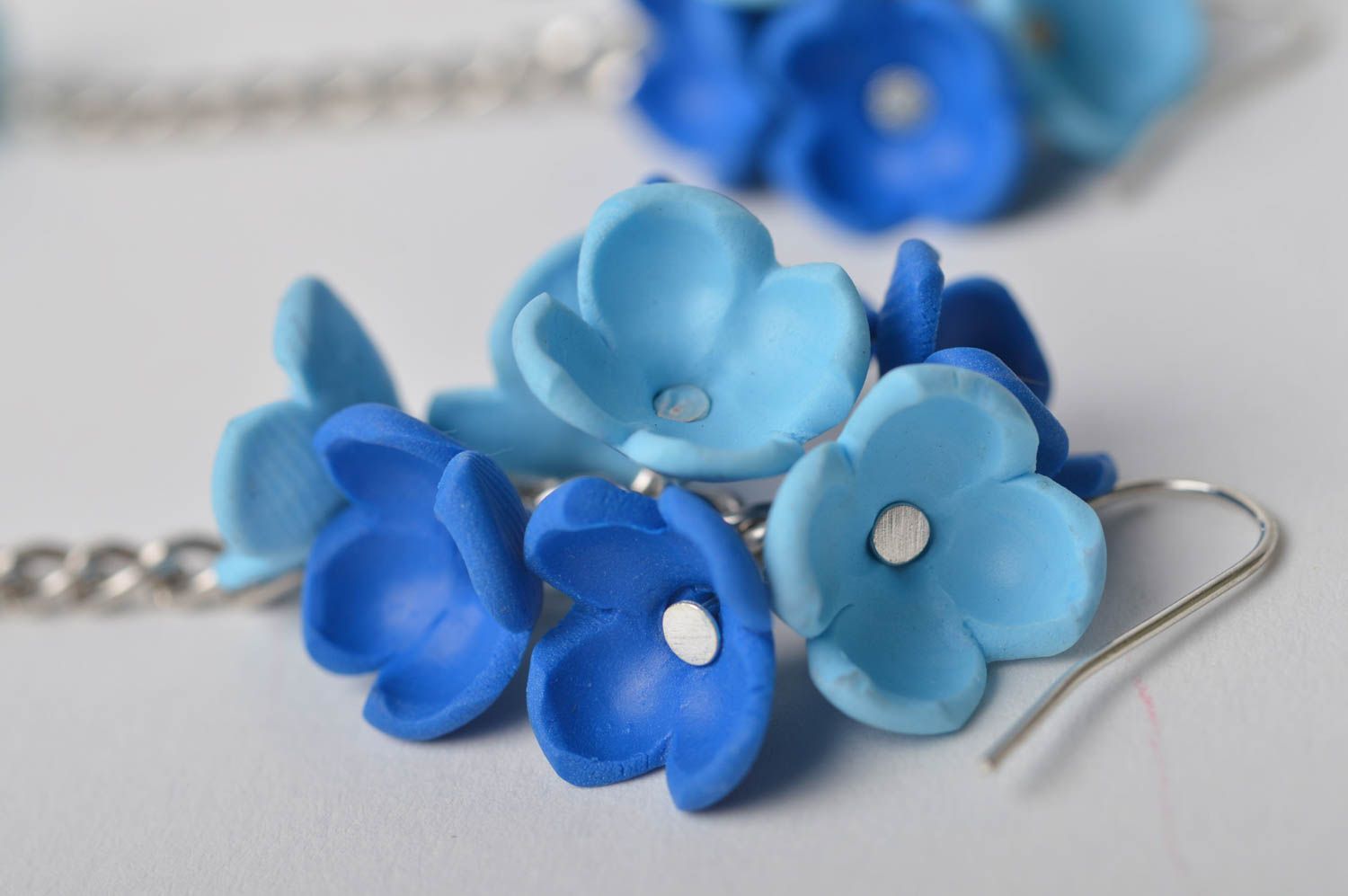 Boucles d'oreilles pendantes Bijou fait main fleurs bleues Cadeau femme photo 5