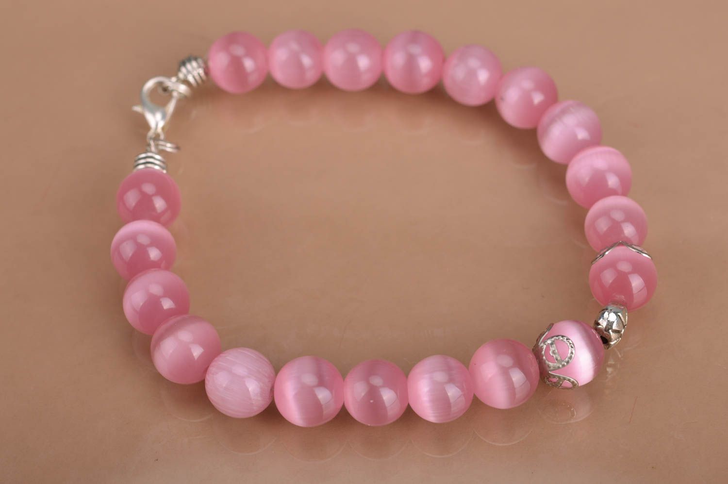 Handmade pink beaded wrist bracelet laconic thin designer accessory for women photo 2