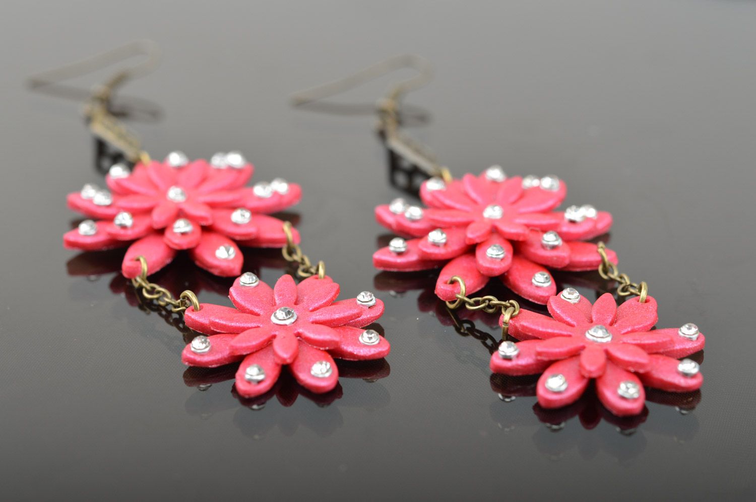 Beautiful handmade bright plastic long flower earrings Gerbera  photo 3