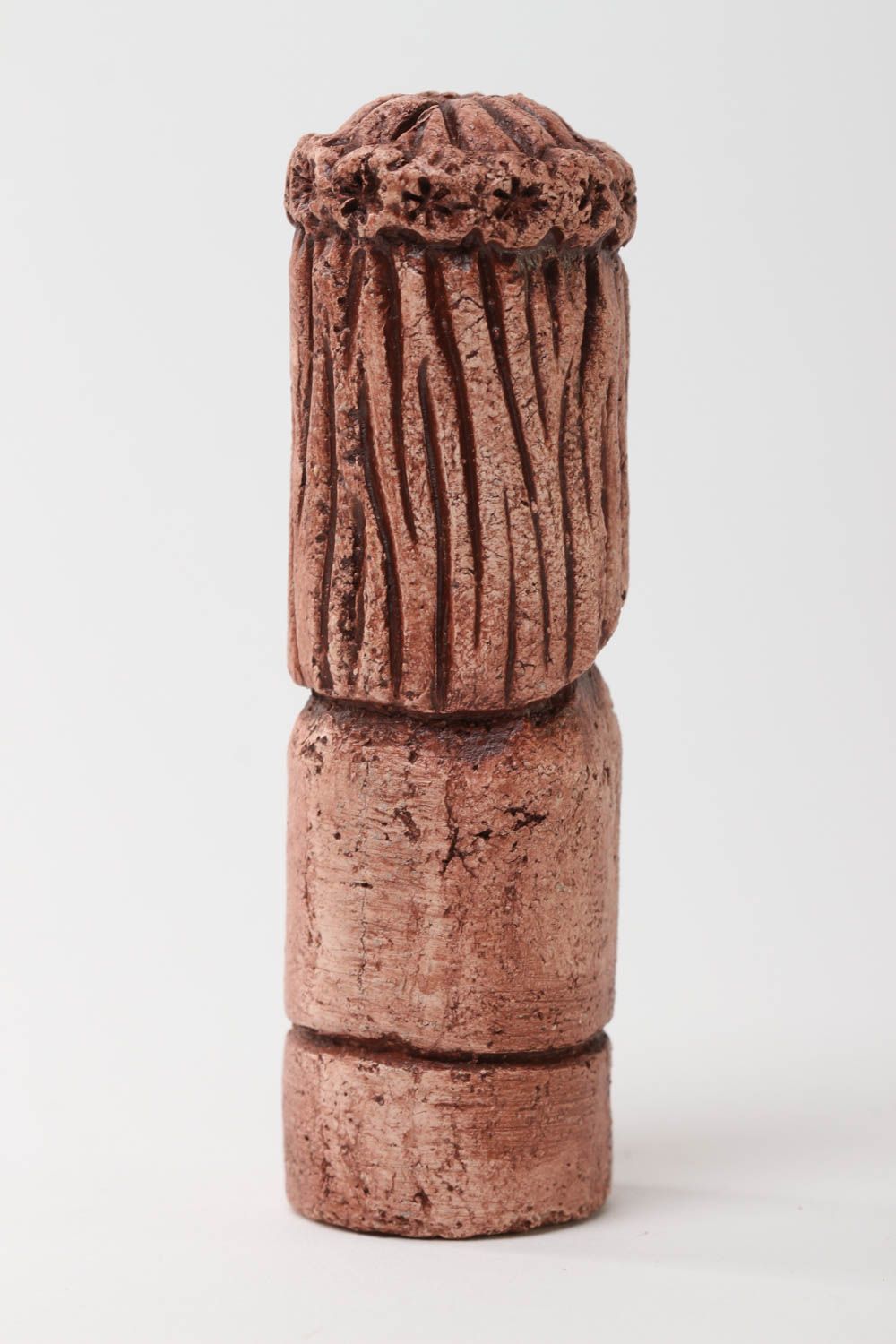 Статуэтка из глины хэнд мейд славянский оберег Кумир в венке декор для интерьера фото 3