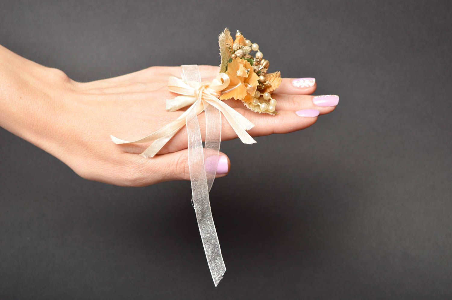 Ramillete de flores hecho a mano botonier para el novio accesorio de boda  foto 5