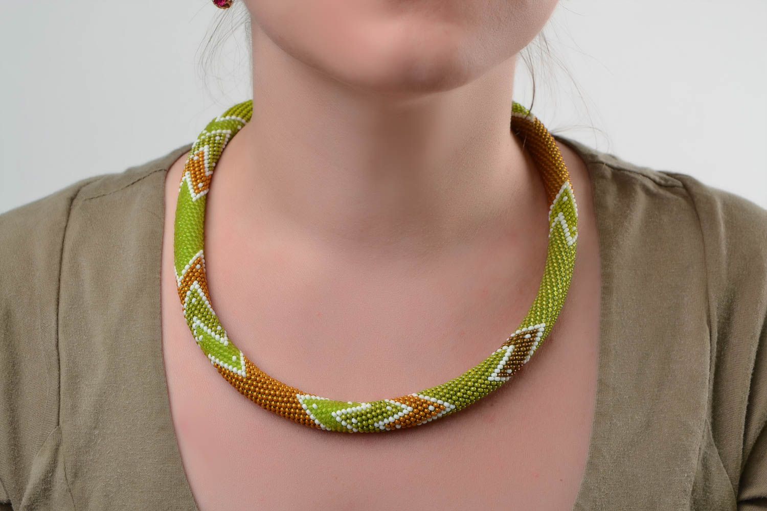 Beautiful handmade green beaded cord necklace with zigzag designer jewelry photo 1