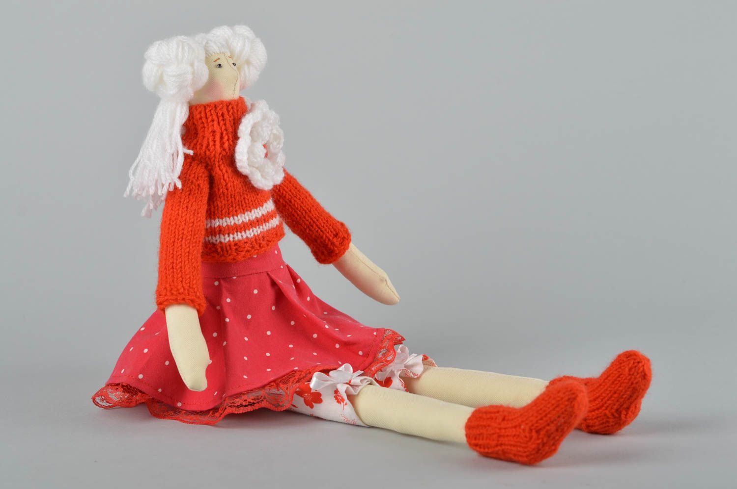 Rote stilvolle Puppe aus Stoff handmade Haus Dekoration Geschenk für Mädchen foto 3